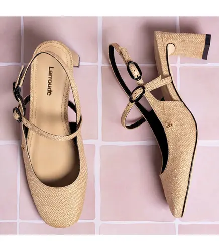 SCARPIN SALTO MÉDIO SLINGBACK GEORGINA LARROUDÉ BEGE