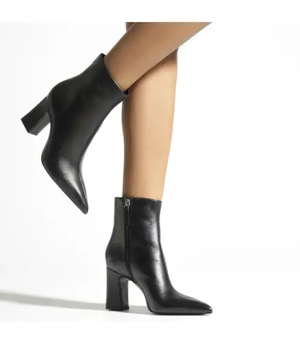 BOTA SALTO ALTO DRESSY SCHUTZ PRETO