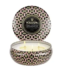 VELA AROMÁTICA LATA 3 PAVIOS 60H PINK CITRON GRAPEFRUIT VOLUSPA