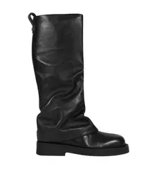 BOTA SALTO BAIXO KEIRA SCHUTZ PRETO