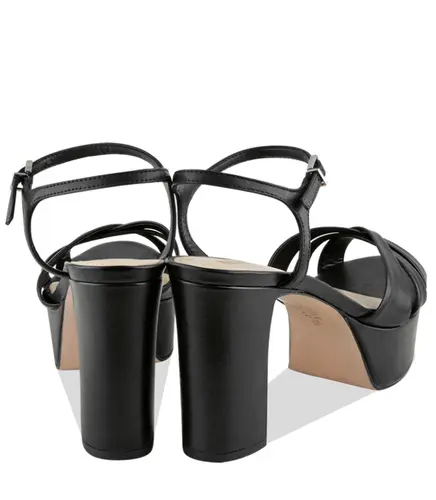 SANDÁLIA PLATAFORMA SALTO ALTO KEEFA SCHUTZ PRETO