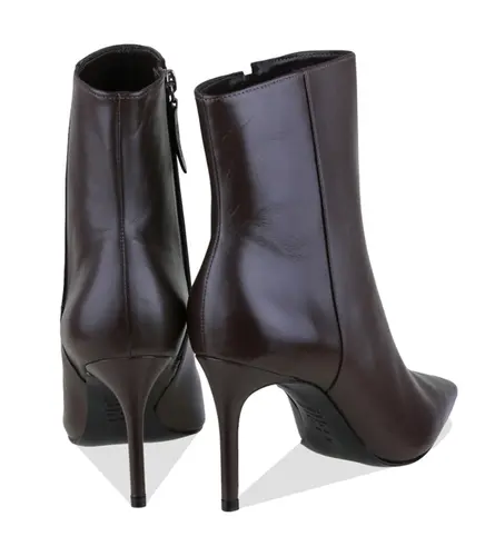 BOTA SALTO ALTO MIKKI SCHUTZ MARROM