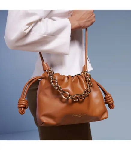BOLSA MÉDIA SLOUCH LUIZA BARCELOS CARAMELO
