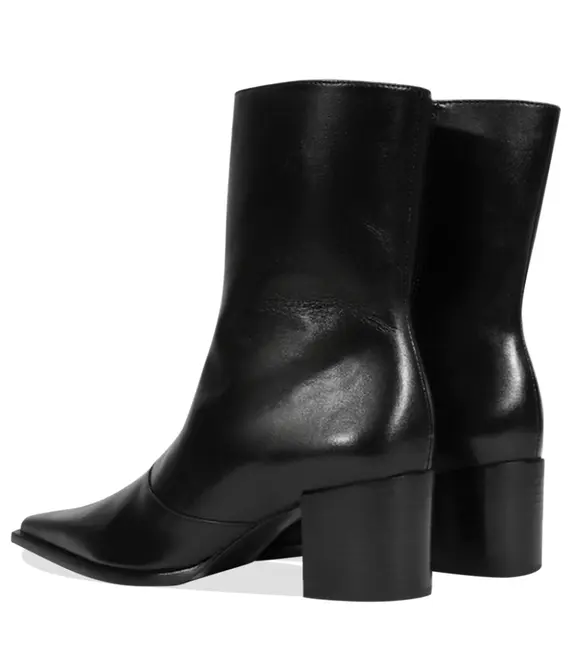 BOTA SALTO MÉDIO RAFFAELA MID SCHUTZ PRETO