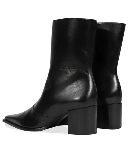 BOTA SALTO MÉDIO RAFFAELA MID SCHUTZ PRETO