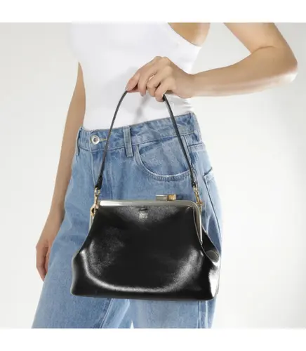 BOLSA MAXI CLUTCH SOHO SCHUTZ PRETO