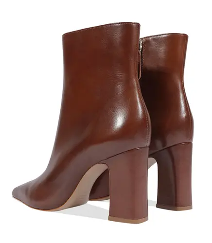 BOTA SALTO ALTO DRESSY SCHUTZ MARROM