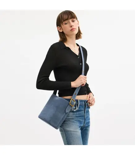 BOLSA COACH NEW YORK BLEECKER BUCKET 21 AZUL