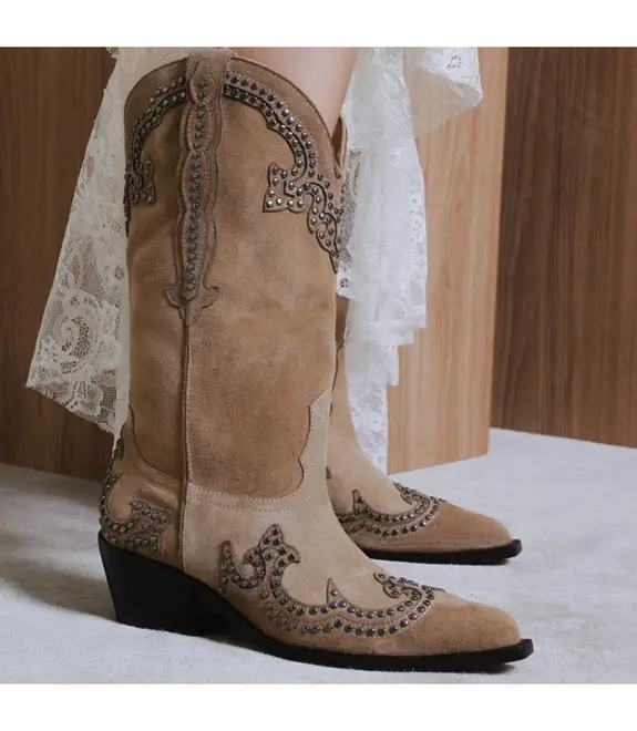 BOTA LUIZA BARCELOS