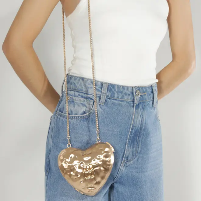 BOLSA PEQUENA HEART BEAT SCHUTZ DOURADO