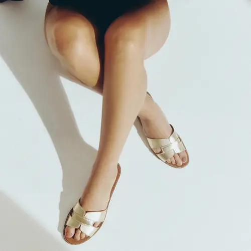 SANDÁLIA RASTEIRA AREZZO DOURADO