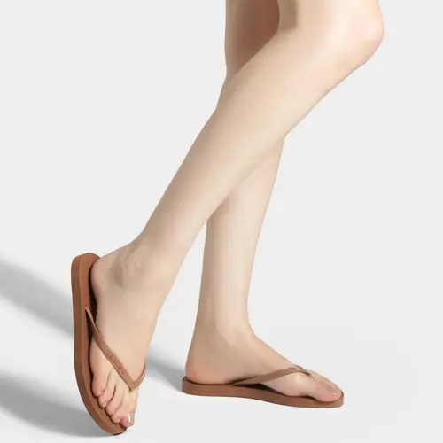 CHINELO BRIZZA AREZZO MARROM