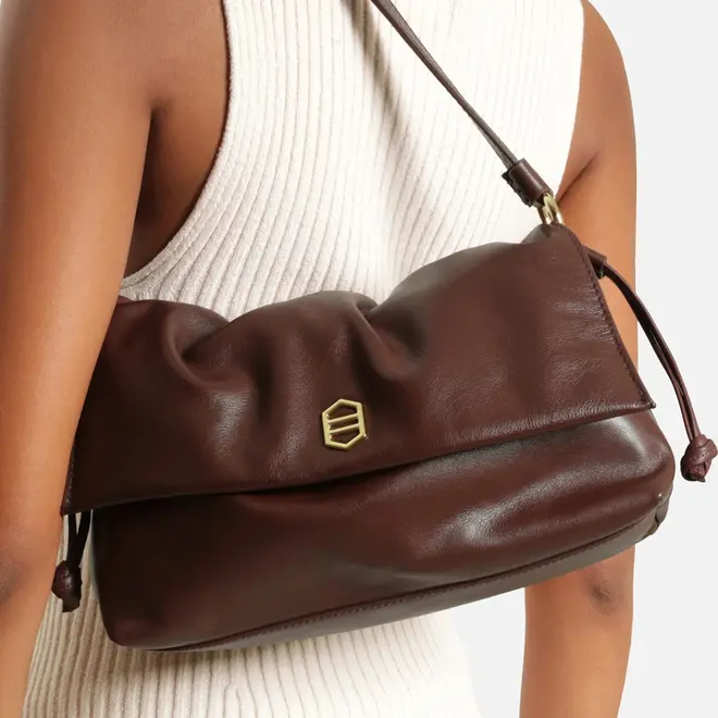 BOLSA MÉDIA AREZZO MARROM