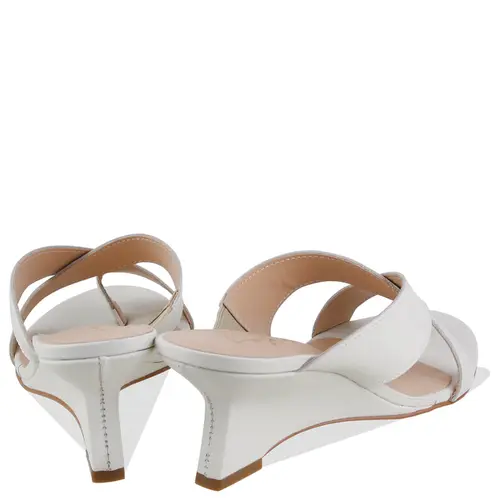 SANDÁLIA SALTO MÉDIO ANABELA LUIZA BARCELOS BRANCO