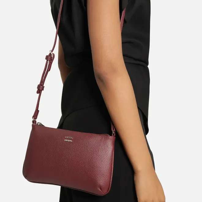 BOLSA PEQUENA AREZZO VINHO