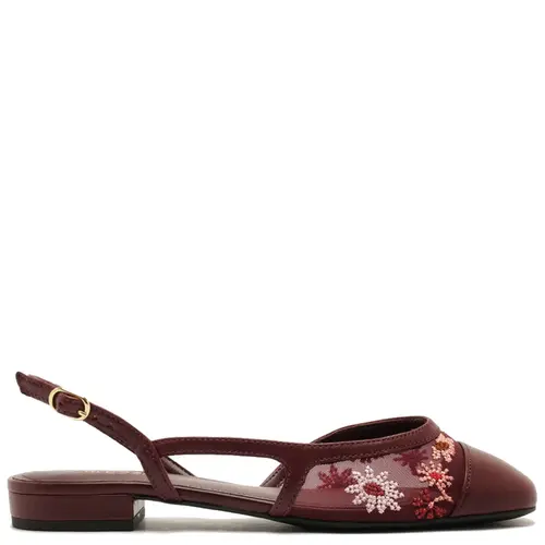 SANDÁLIA RASTEIRA SLINGBACK FLORES AREZZO VINHO
